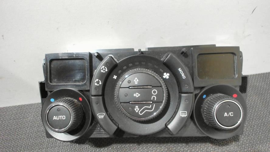 Image Commande chauffage - PEUGEOT 3008 1