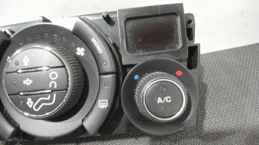 Image Commande chauffage - PEUGEOT 3008 1