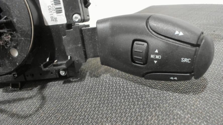 Image Com (Bloc Contacteur Tournant+Commodo Essuie Glace+Commodo Phare) - PEUGEOT 207