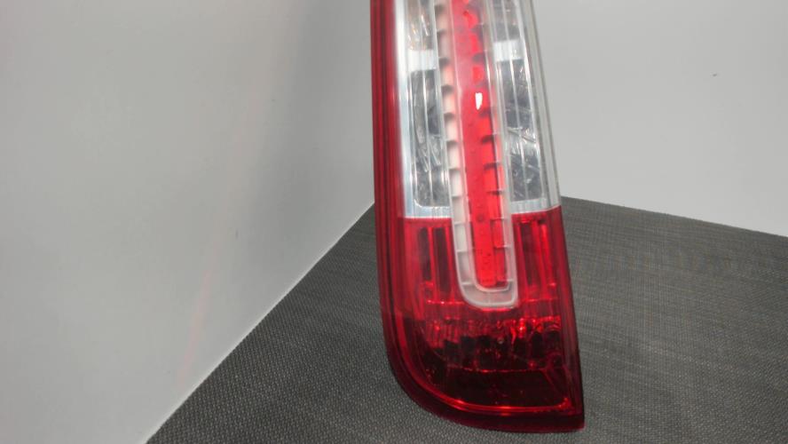 Image Feu arriere principal gauche (feux) - FORD C-MAX 1