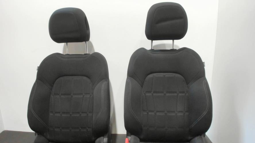 Image Interieur complet - DS DS5