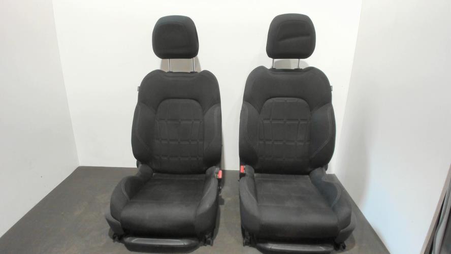 Image Interieur complet - DS DS5