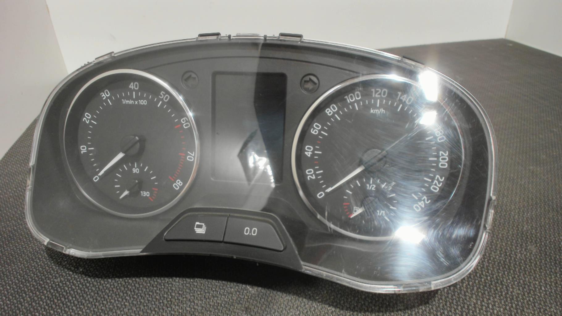 Compteur SKODA RAPID PHASE 1 Essence - 1