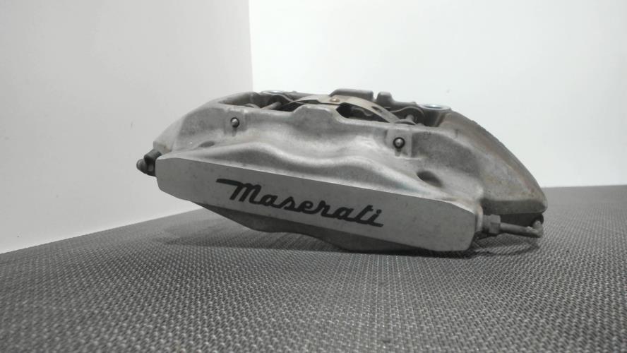 Image Etrier avant droit (freinage) - MASERATI GHIBLI III