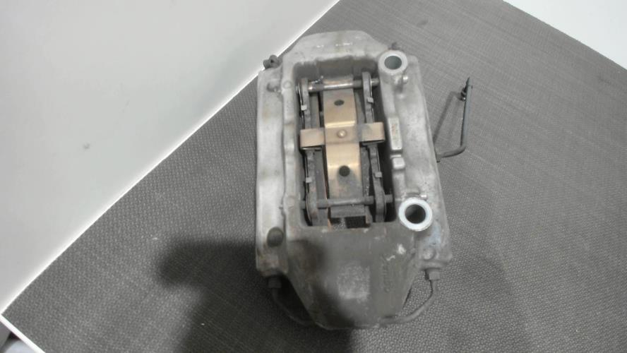 Image Etrier avant droit (freinage) - MASERATI GHIBLI III
