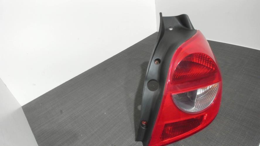 Image Feu arriere principal droit (feux) - RENAULT CLIO 3