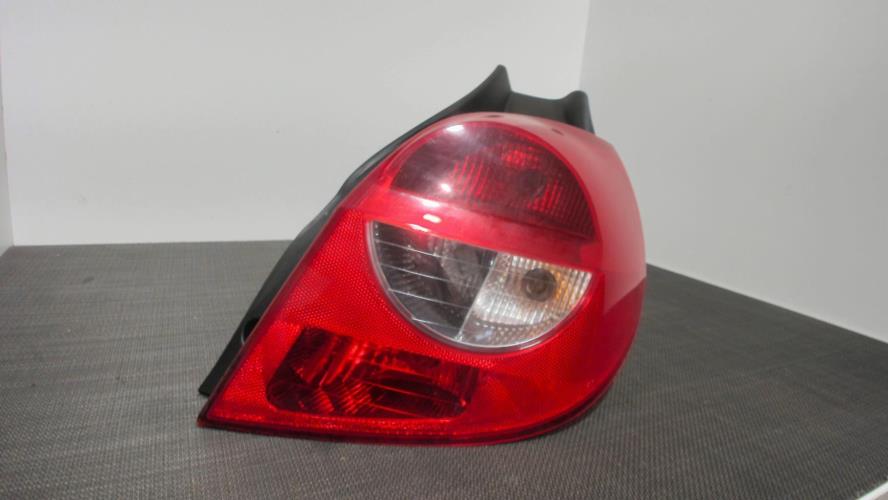 Image Feu arriere principal droit (feux) - RENAULT CLIO 3