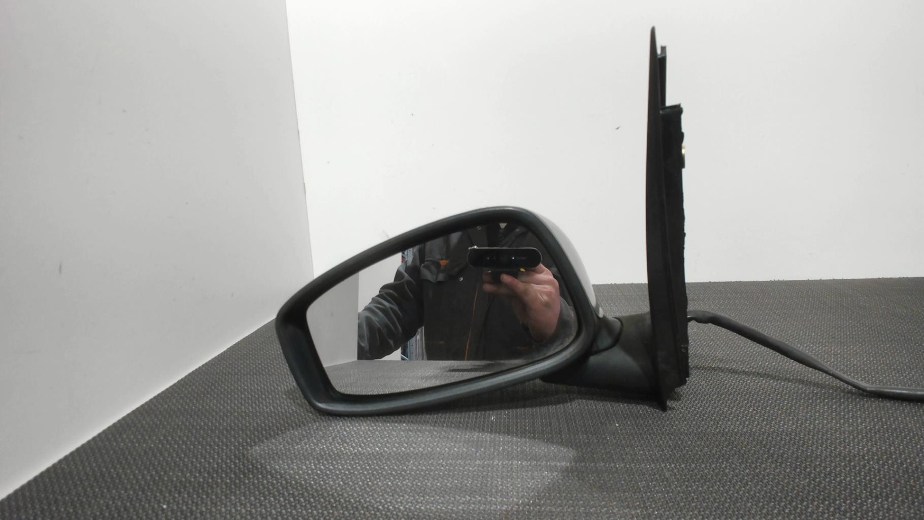 Retroviseur gauche FIAT STILO BREAK Diesel - 1