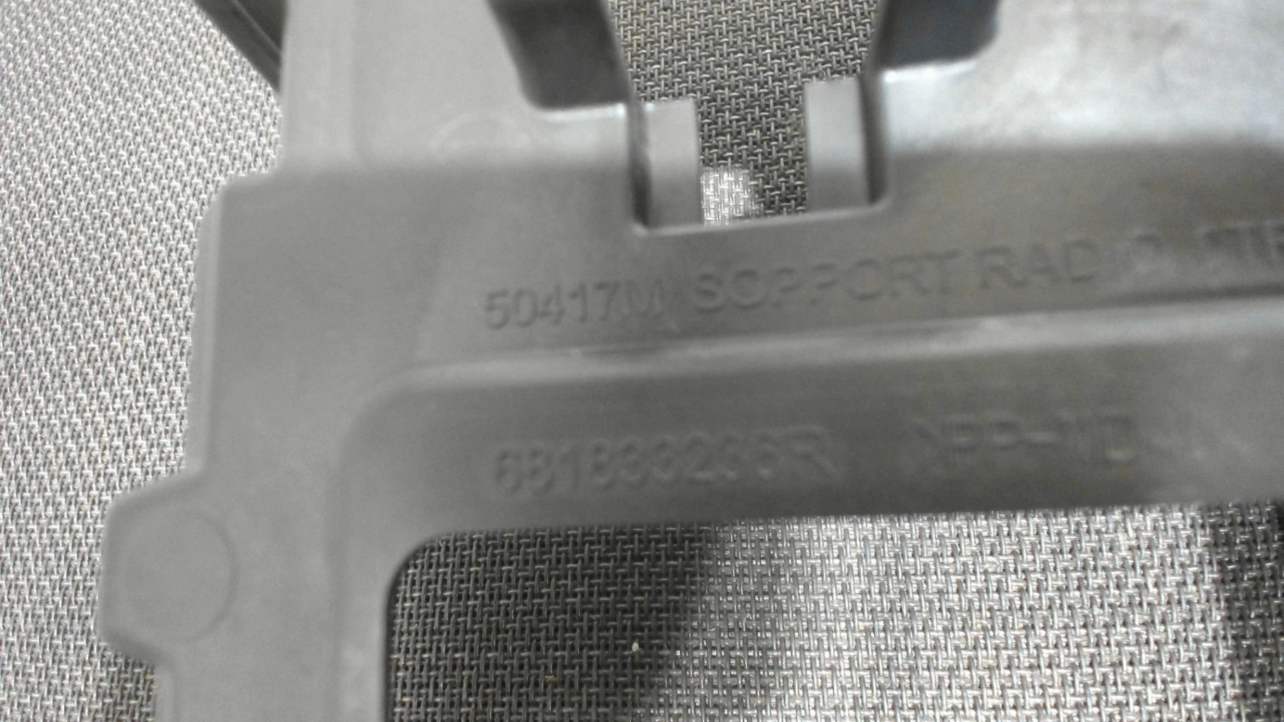 Ecran GPS RENAULT MEGANE 4 PHASE 1 Essence - 1