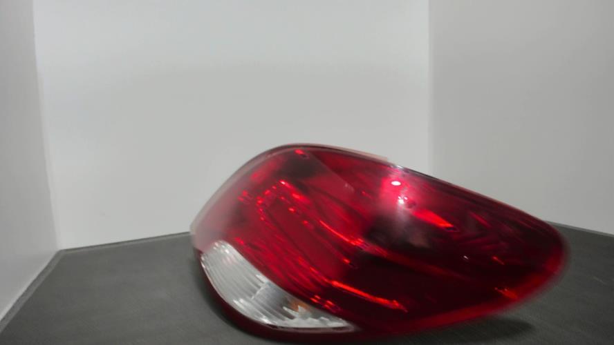 Image Feu arriere principal droit (feux) - PEUGEOT 207
