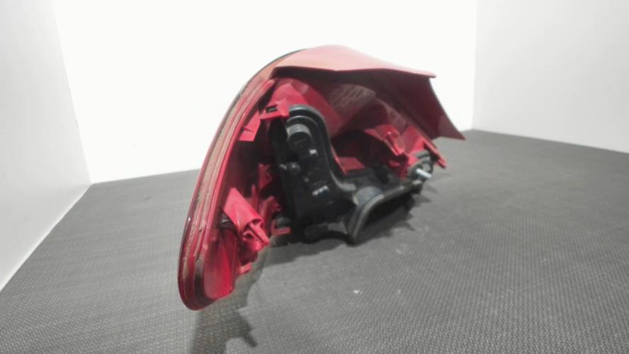 Image Feu arriere principal droit (feux) - PEUGEOT 207