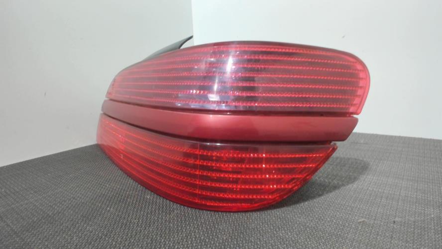 Image Feu arriere principal droit (feux) - PEUGEOT 406