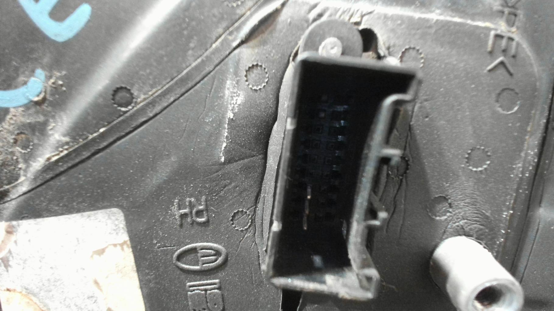 Retroviseur droit OPEL ASTRA H PHASE 1 BREAK Essence - 1
