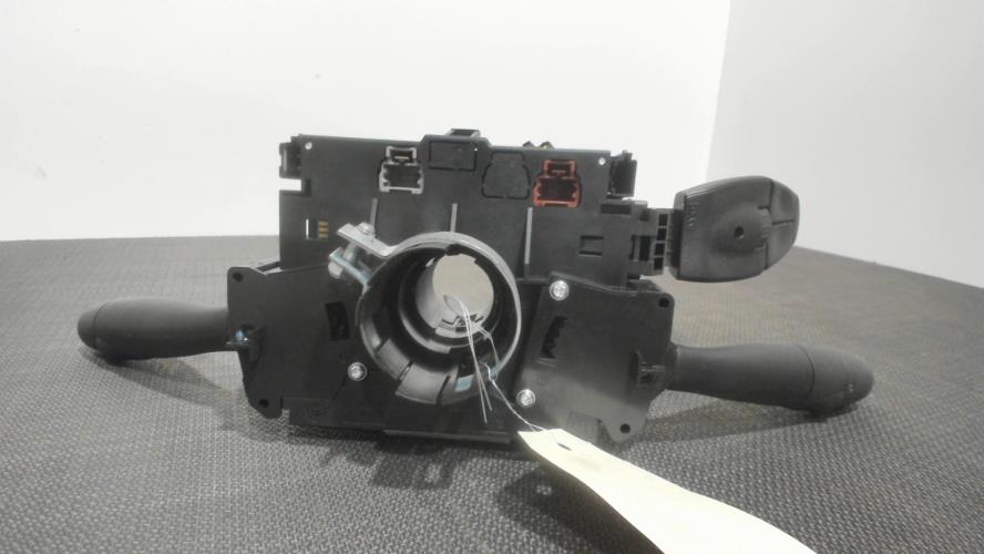 Image Com (Bloc Contacteur Tournant+Commodo Essuie Glace+Commodo Phare) - PEUGEOT 207
