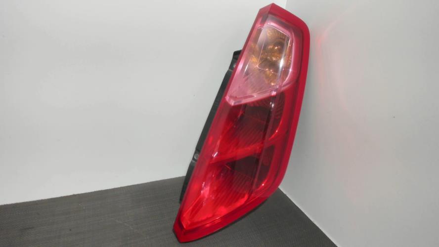 Image Feu arriere principal droit (feux) - FIAT GRANDE PUNTO
