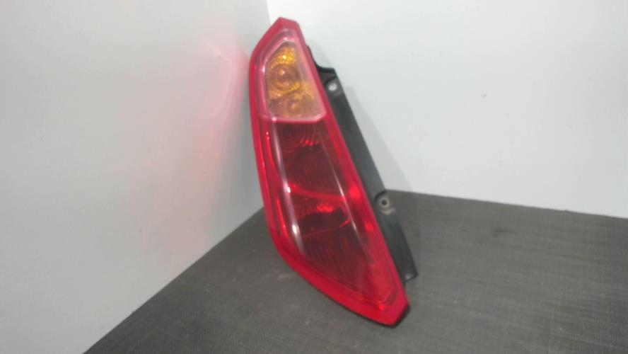 Image Feu arriere principal gauche (feux) - FIAT GRANDE PUNTO