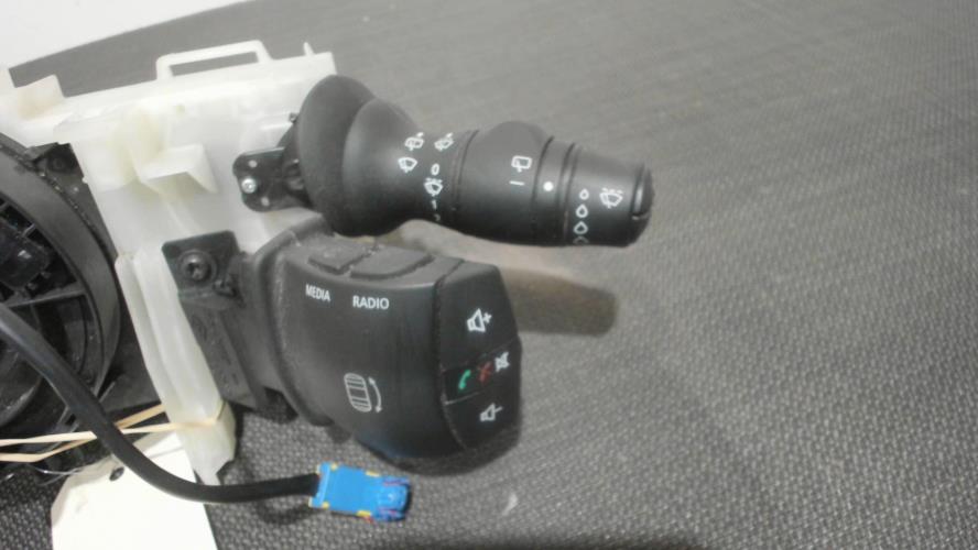 Image Com (Bloc Contacteur Tournant+Commodo Essuie Glace+Commodo Phare) - RENAULT ZOE