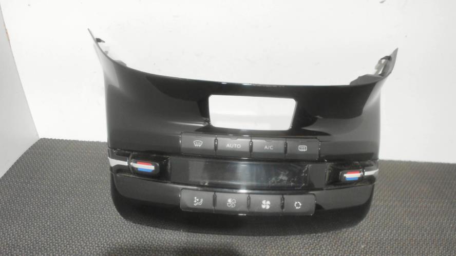 Image Commande chauffage - PEUGEOT 208