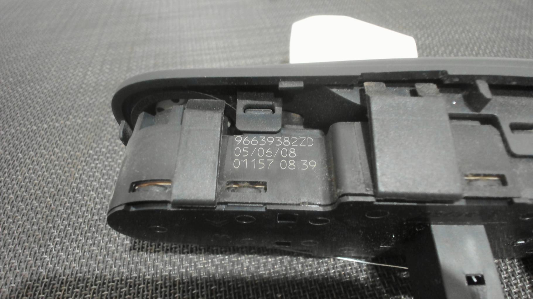 Interrupteur de leve vitre CITROEN C4 PICASSO 1 Diesel - 1
