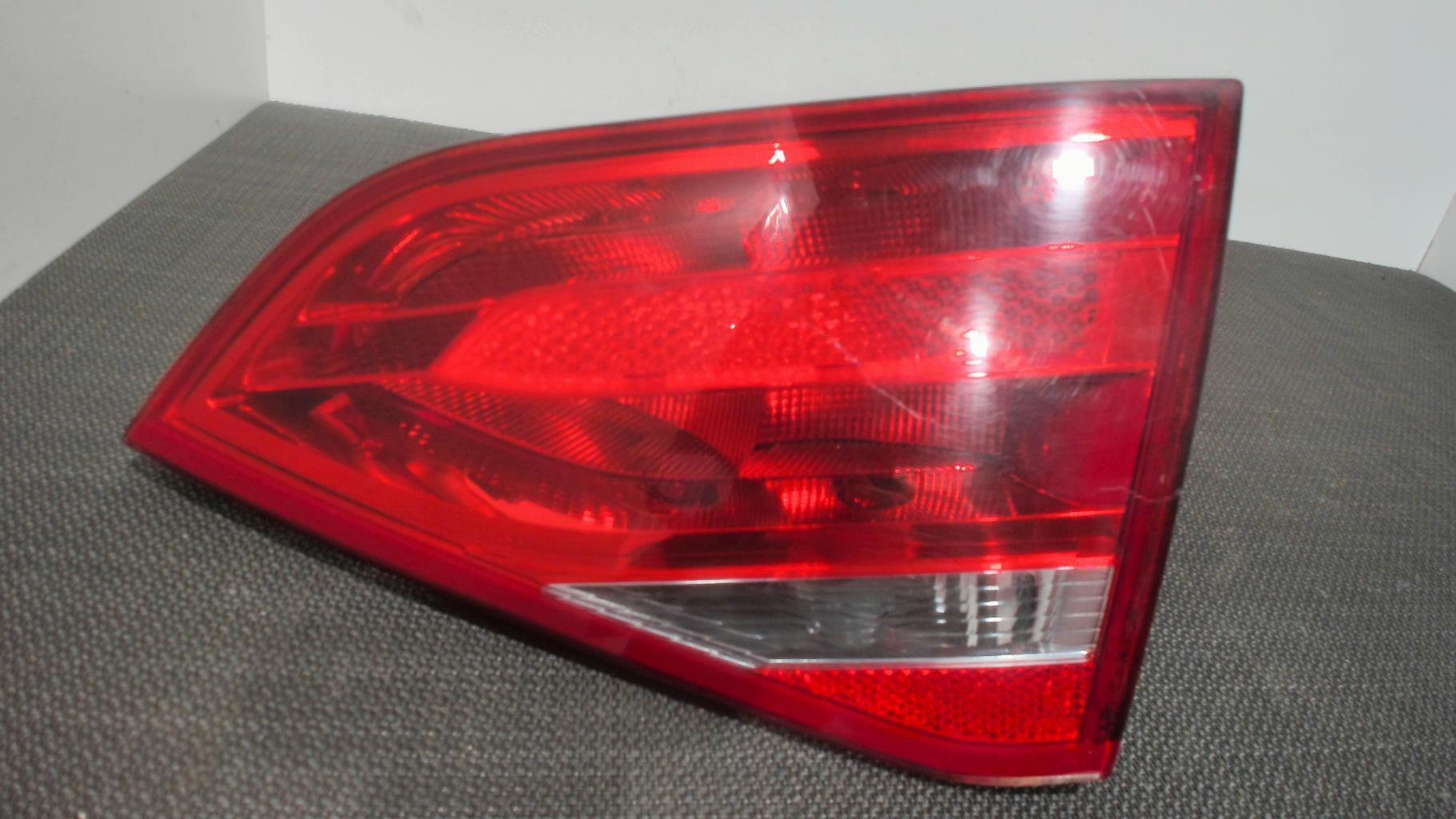 Feu arriere secondaire droit (feux) AUDI A4 3 PHASE 1 Diesel - 1