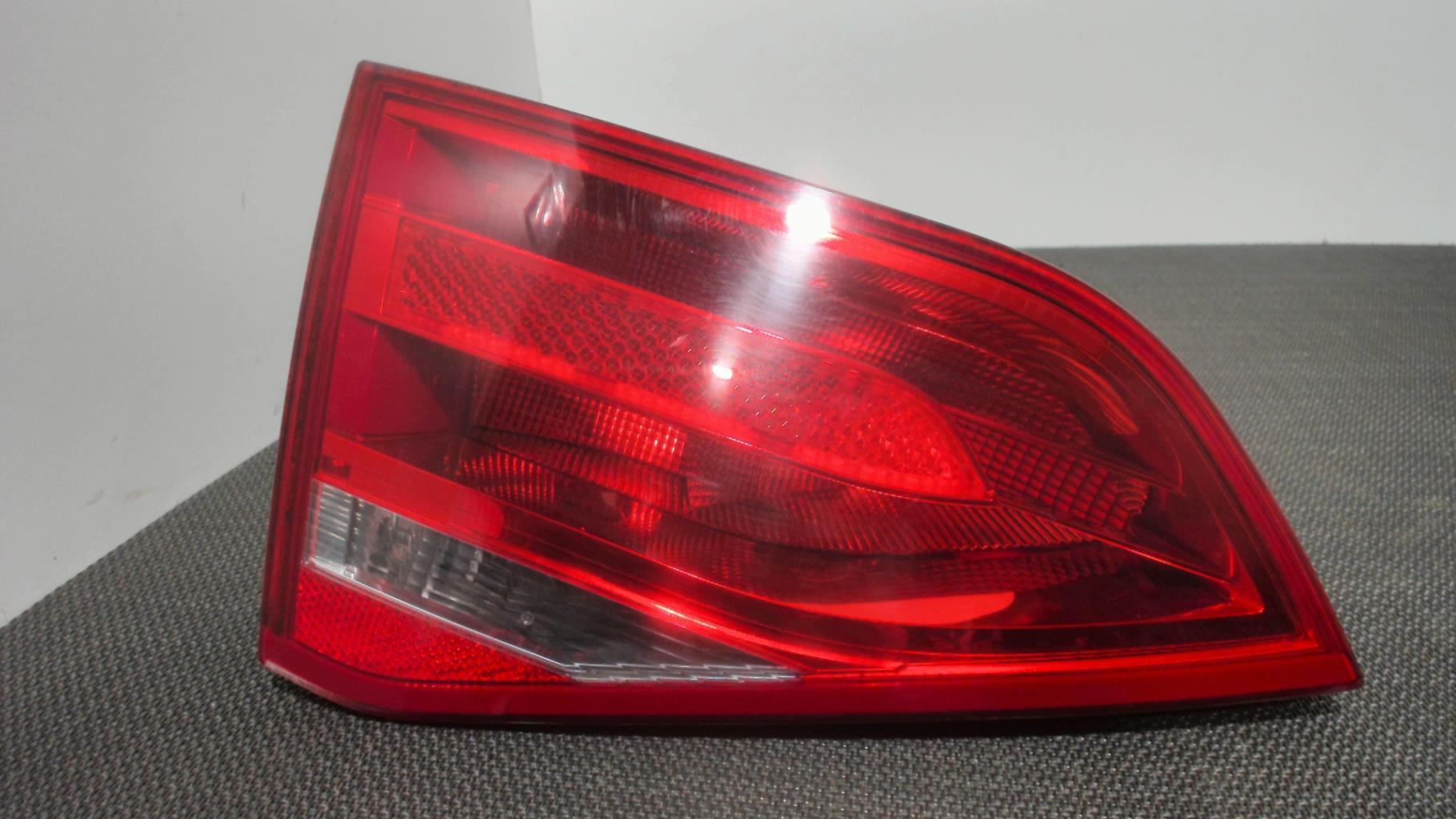 Feu arriere secondaire gauche (feux) AUDI A4 3 PHASE 1 Diesel - 1