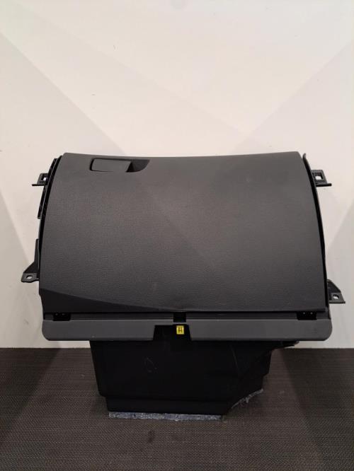 Image Boite a gants - RENAULT MEGANE 4