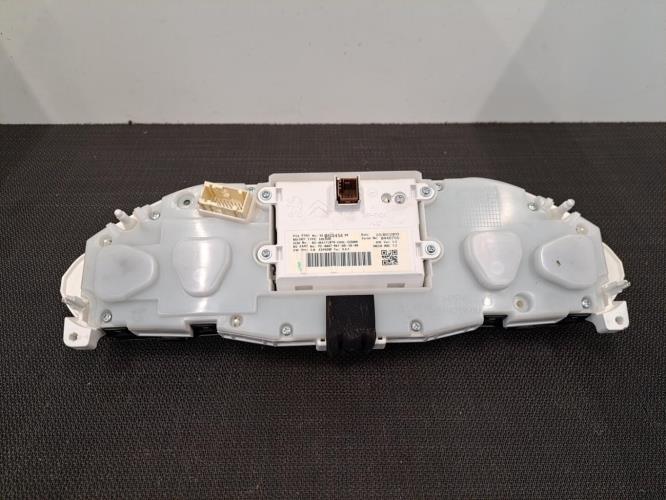 Image Compteur - PEUGEOT 208 1