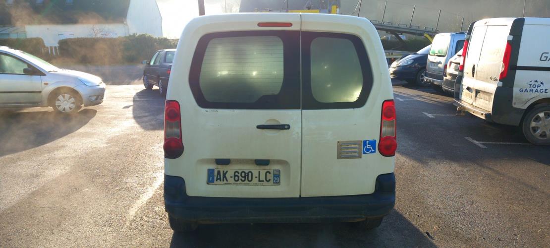 Image Moteur essuie glace avant - PEUGEOT PARTNER 2