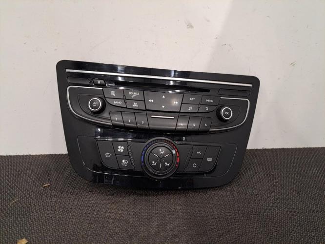 Image Facade autoradio - PEUGEOT 508 1 SW