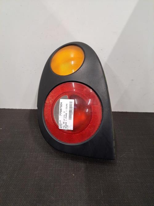 Image Feu arriere principal droit (feux) - RENAULT MEGANE 1
