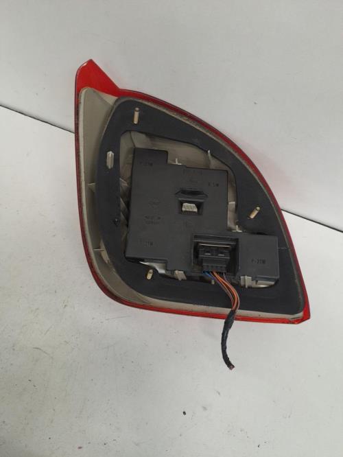 Image Feu arriere principal droit (feux) - FORD FIESTA 4