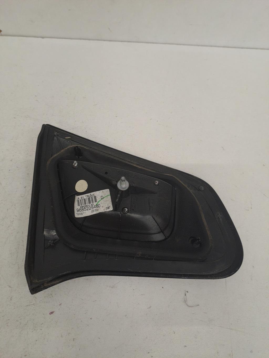 Feu arriere secondaire droit (feux) CITROEN C3 2 PHASE 1 Diesel - 1