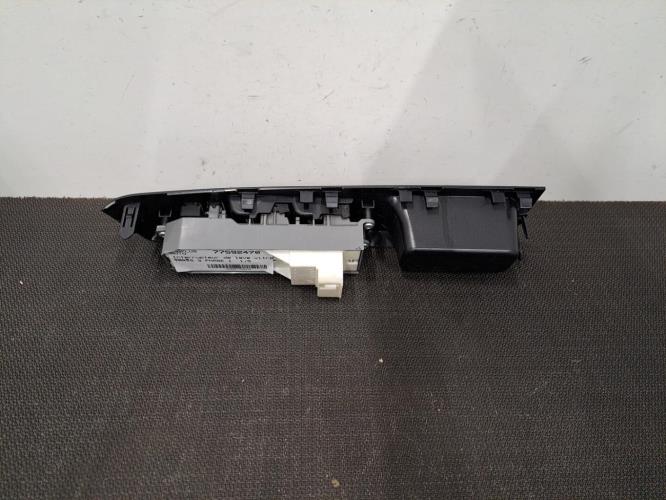 Image Interrupteur de leve vitre avant gauche - TOYOTA YARIS 3