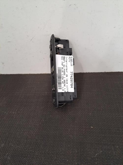 Image Interrupteur de leve vitre avant gauche - PEUGEOT 508 1 SW