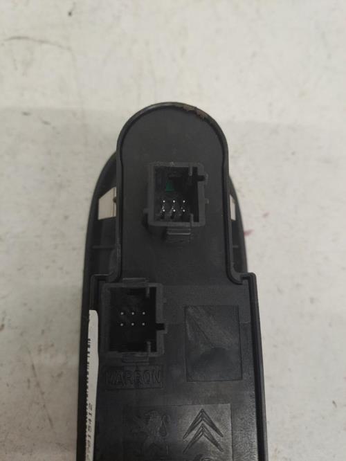 Image Interrupteur de leve vitre avant gauche - CITROEN C5 2