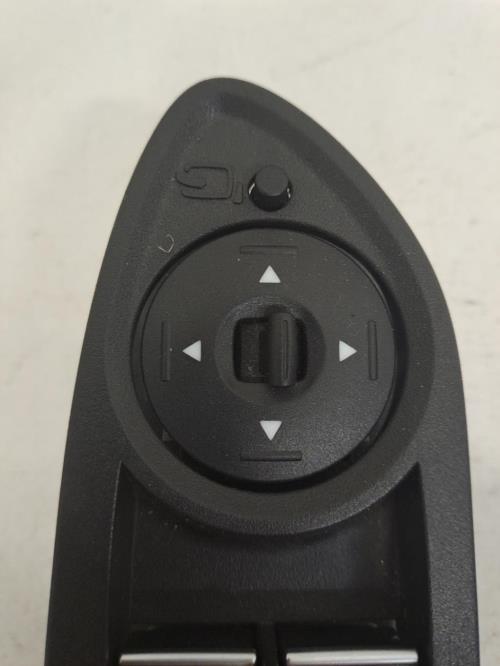 Image Interrupteur de leve vitre avant gauche - FORD KUGA 2