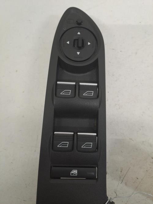 Image Interrupteur de leve vitre avant gauche - FORD KUGA 2