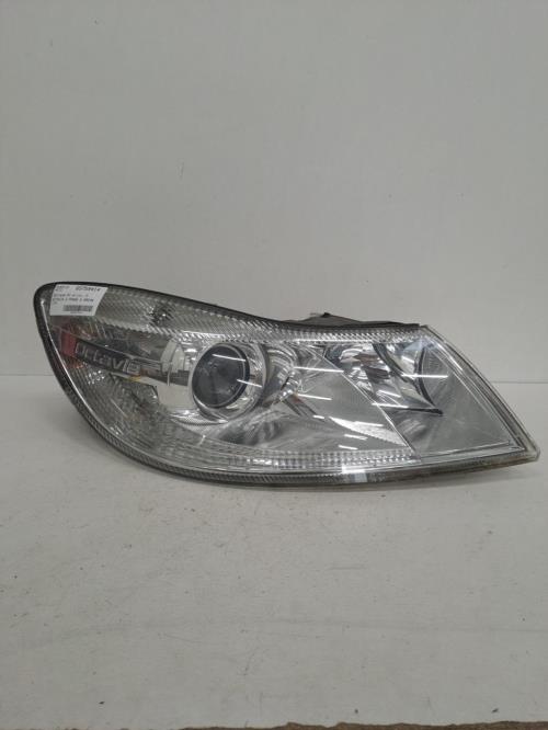 Image Optique avant principal droit (feux)(phare) - SKODA OCTAVIA 2