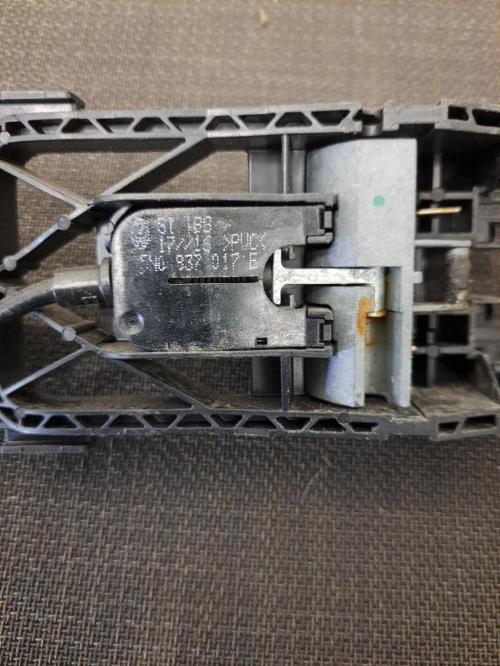 Image Serrure avant droit - SEAT LEON 3