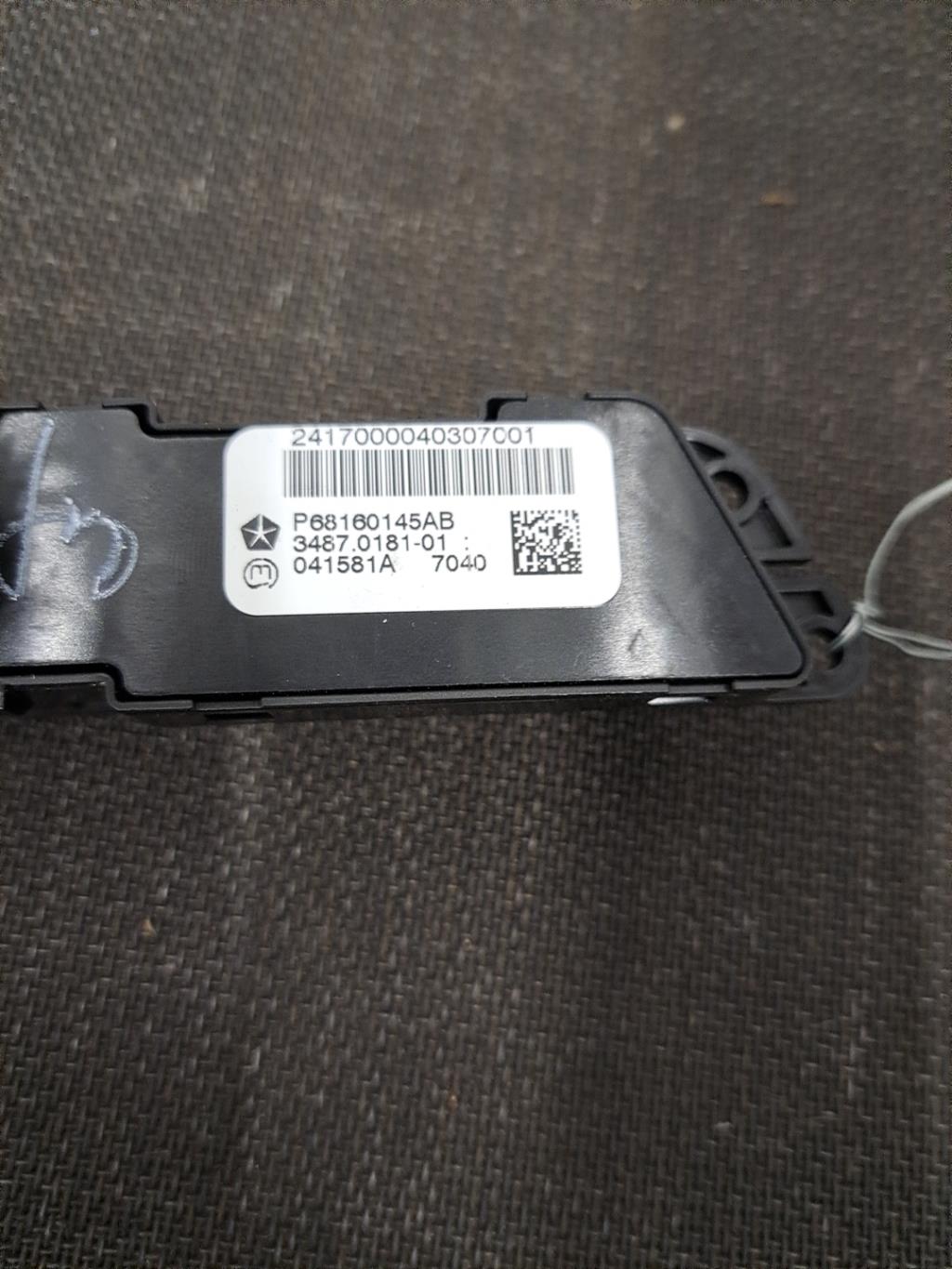Bouton de warning JEEP CHEROKEE 4 Diesel - 1