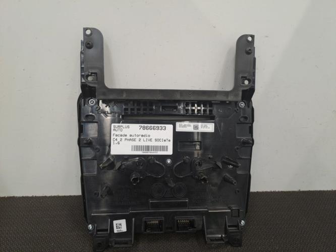 Image Facade autoradio - CITROEN C4 2