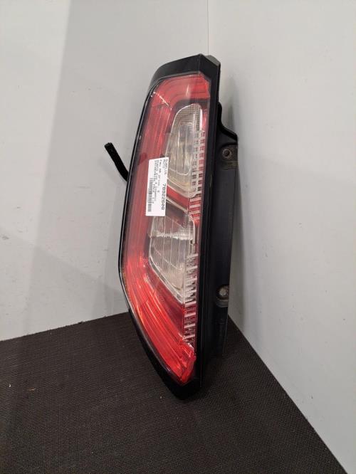 Image Feu arriere principal gauche (feux) - FIAT PUNTO EVO 3