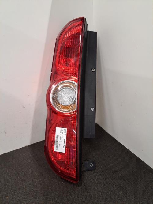 Image Feu arriere principal gauche (feux) - FIAT DOBLO 2