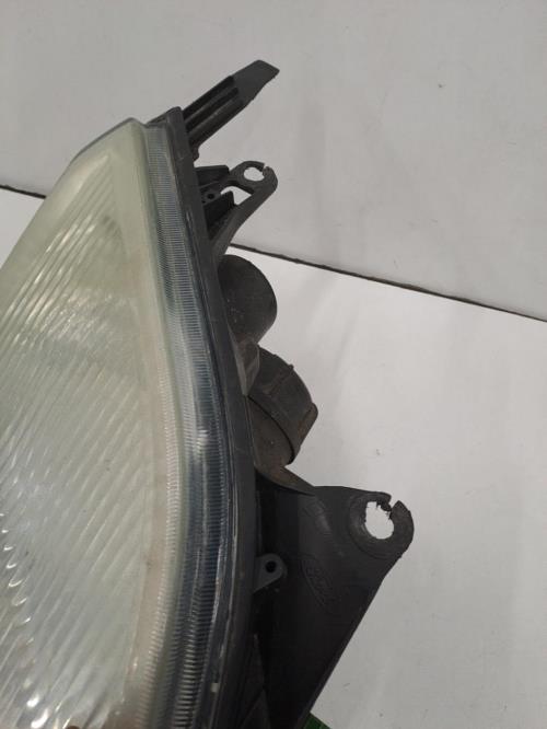Image Optique avant principal droit (feux)(phare) - FORD FIESTA 5