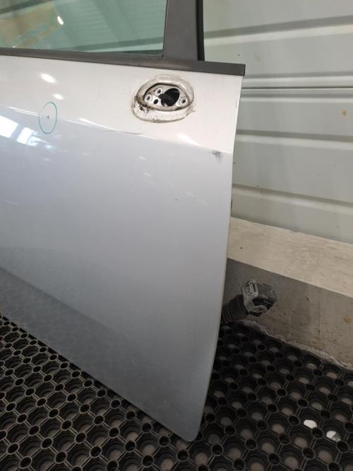 Image Porte avant droit - FIAT PUNTO EVO 3
