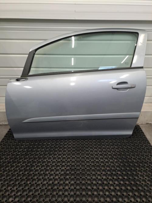 Image Porte avant gauche - OPEL CORSA D