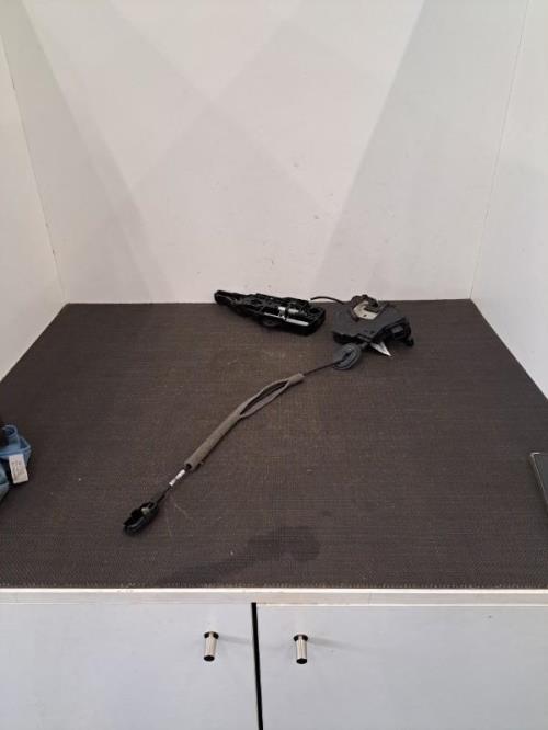 Image Serrure avant droit - RENAULT CLIO 4