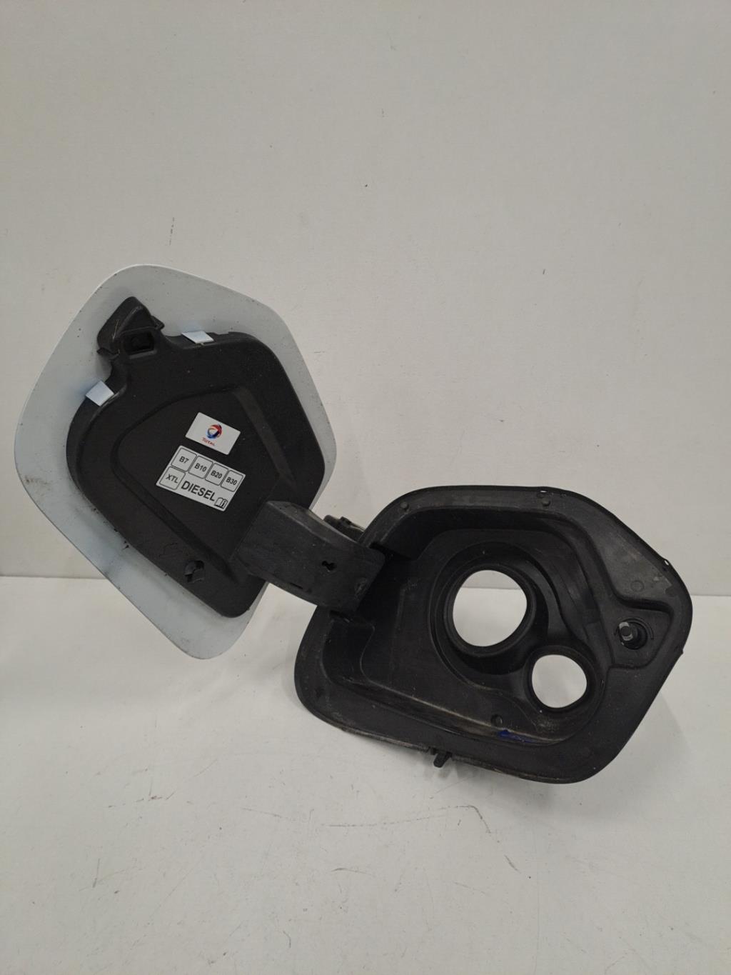 Trappe d'essence PEUGEOT 208 2 Diesel - 1