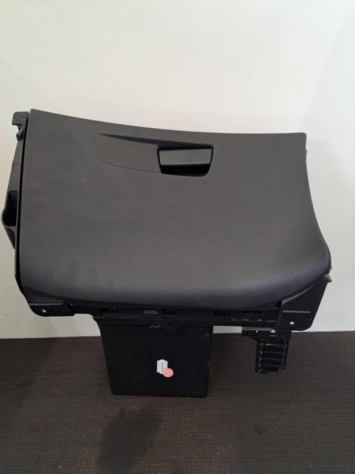Image Boite a gants - CITROEN C4 PICASSO 2