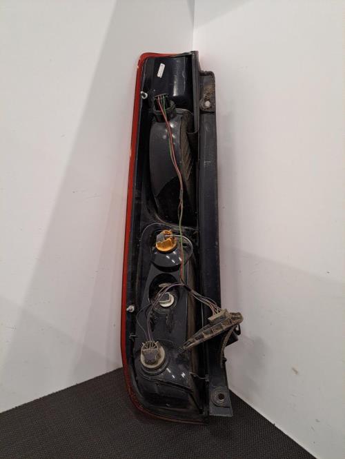 Image Feu arriere principal droit (feux) - FORD FIESTA 5